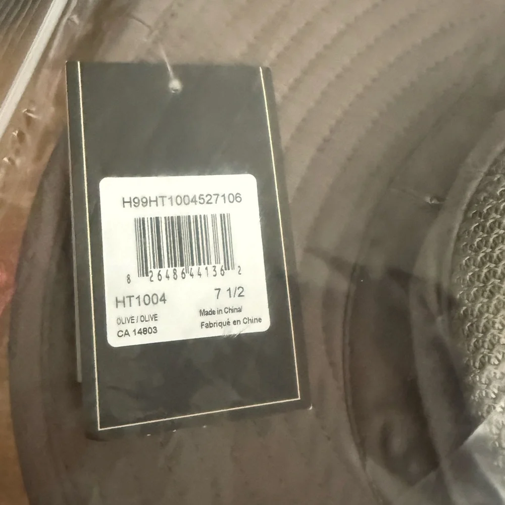 Tilley T4MO-1 Airflo Hikers Hat 7 1/2 Color: Olive NWT